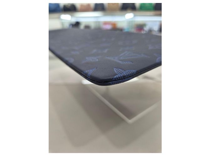 Louis Vuitton Pochette Discovery GM Clutch Blu - vista 14