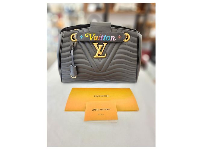 Louis Vuitton Borsa a Spalla New Wave Chain Black Nero - vista 15