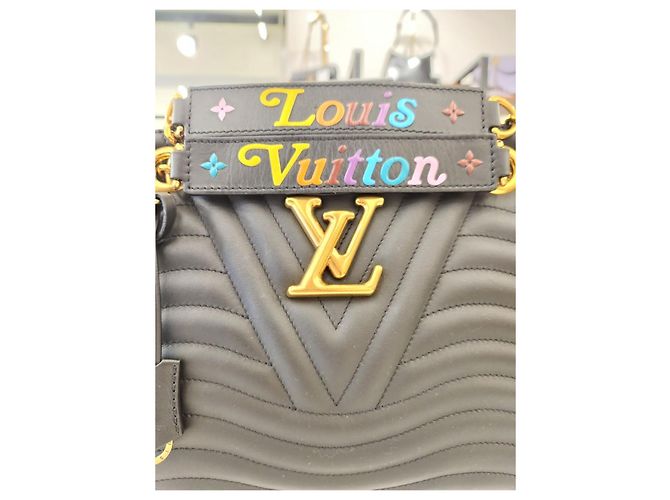 Louis Vuitton Borsa a Spalla New Wave Chain Black Nero - vista 21