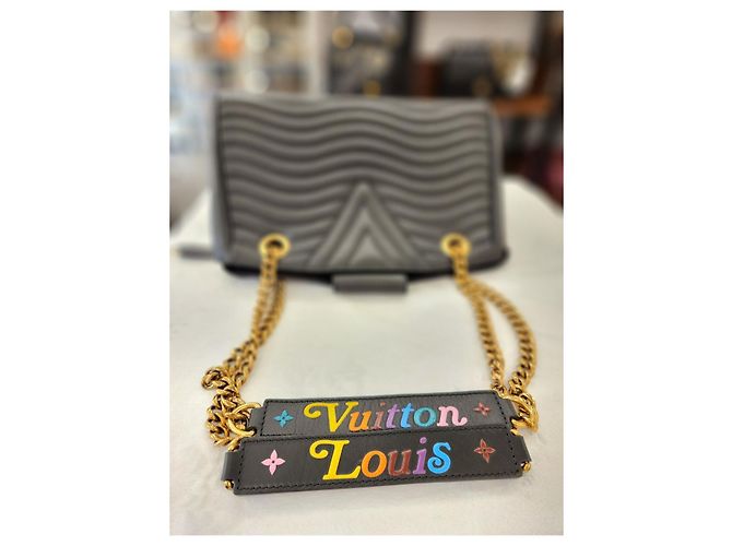 Louis Vuitton Borsa a Spalla New Wave Chain Black Nero - vista 25