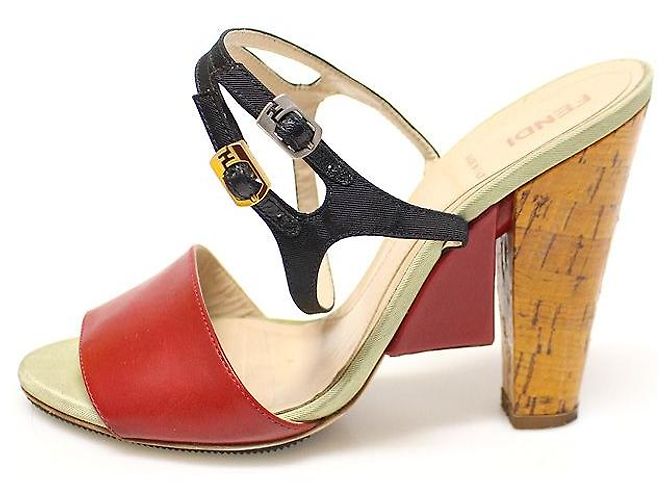 Fendi Sandali da donna in pelle rossa con bordatura in raso multicolore - vista 4