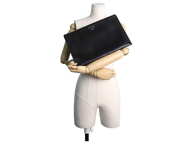 Prada Clutch in pelle Saffiano nera - vista 10