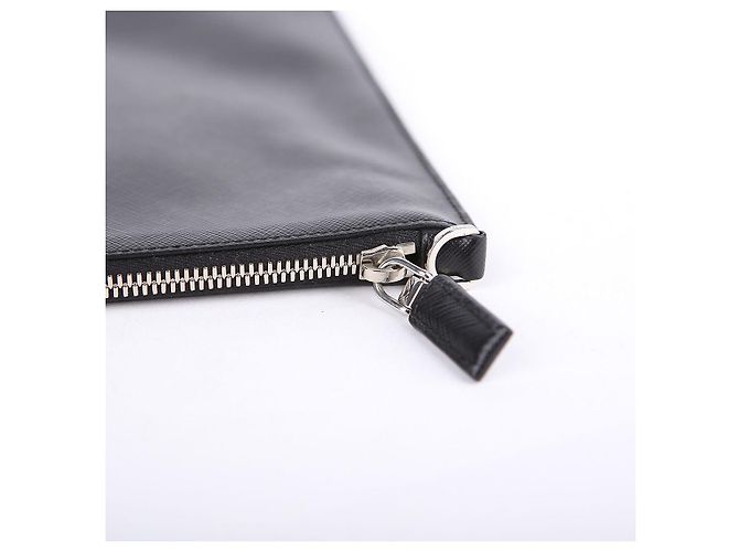 Prada Clutch in pelle Saffiano nera - vista 5
