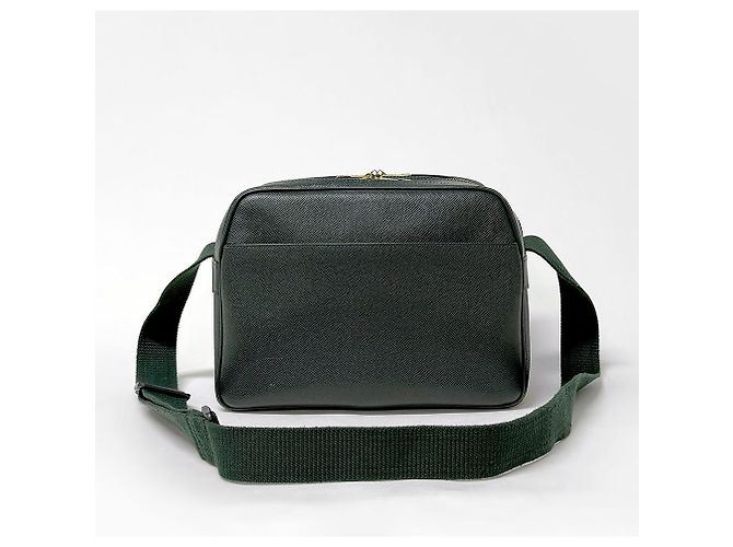 Louis Vuitton Borsa a tracolla Taiga Reporter PM Verde - vista 14