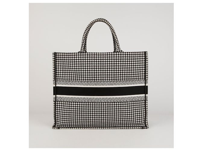 Dior Große Book Tote Bag mit schwarz-weißem Hahnentritt-Stickmuster - Ansicht 3