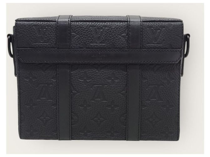 Louis Vuitton Borsa Messenger Trunk Monogram Taurillon Nera Nero - vista 6