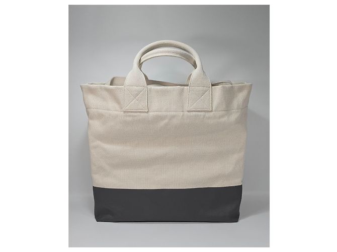 Gucci Sac cabas en toile avec détails embossés Marron - vue 3