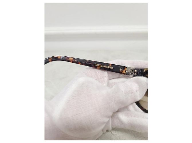 Louis Vuitton Occhiali da sole in acetato marrone con stampa leopardata e logo LV - vista 5
