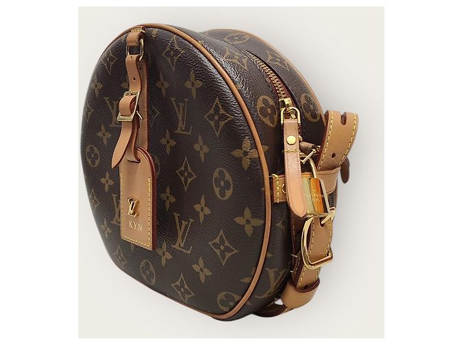 Louis Vuitton Sac Tambourine en toile Monogram souple Marron - vue 3