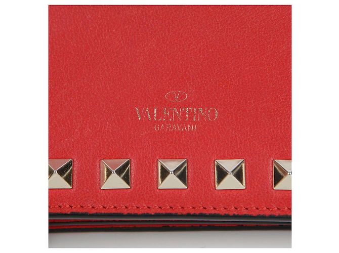 Valentino Cartera compacta Rockstud en piel roja - vista 8