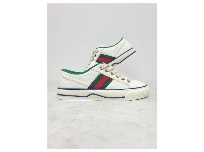 Gucci Baskets Tennis GG Supreme blanches - vue 3