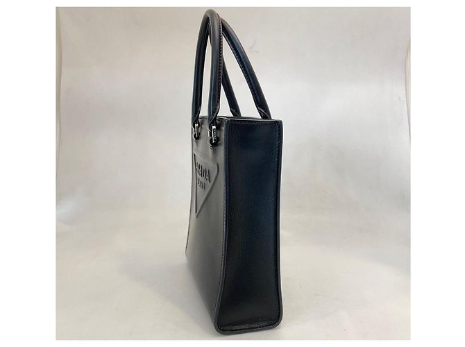 Prada Borsa a tracolla con logo triangolare ricamato Nero - vista 3