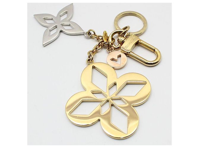 Louis Vuitton Portachiavi Charm per Borsa Maltaige Blossom Rosa - vista 5