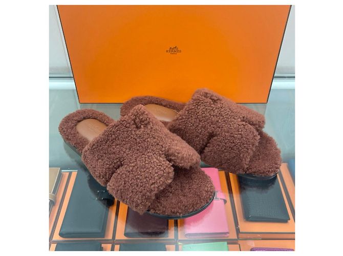 Hermès Sandali Ismir in shearling marrone Rosso - vista 9