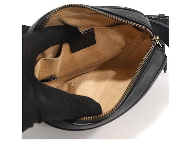 Gucci Gürteltasche Black Matelassé Chevron Golden GG Marmont Schwarz - Ansicht 5