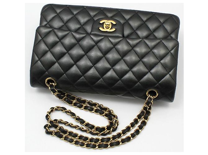 Chanel Borsa a Spalla Classic Medium in Pelle di Agnello Nera e Oro Nero - vista 3