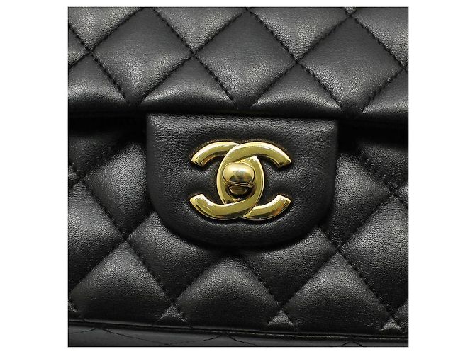 Chanel Borsa a Spalla Classic Medium in Pelle di Agnello Nera e Oro Nero - vista 7
