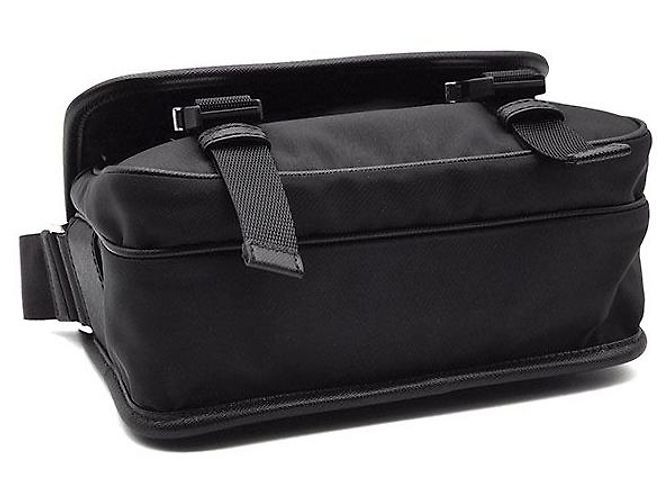 Prada Borsa Messenger in Nylon Tessuto Nero - vista 7