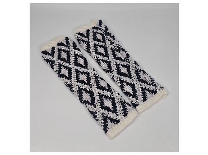 Chanel Cashmere-Beanie und Handschuhwärmer-Set Silber - Ansicht 9