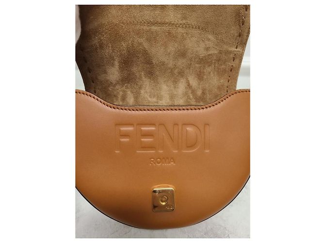 Fendi Borsa a tracolla Moonlight in pelle marrone e tonalità oro - vista 5
