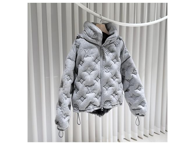 Louis Vuitton Giacca Puffer con Cappuccio Monogramma Marrone - vista 2