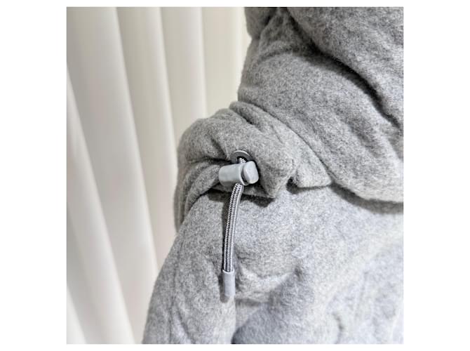 Louis Vuitton Giacca Puffer con Cappuccio Monogramma Marrone - vista 5