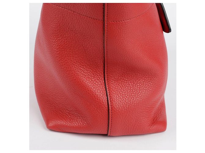 Prada Rote Vitello Phoenix Leder Tote und Schultertasche - Ansicht 13