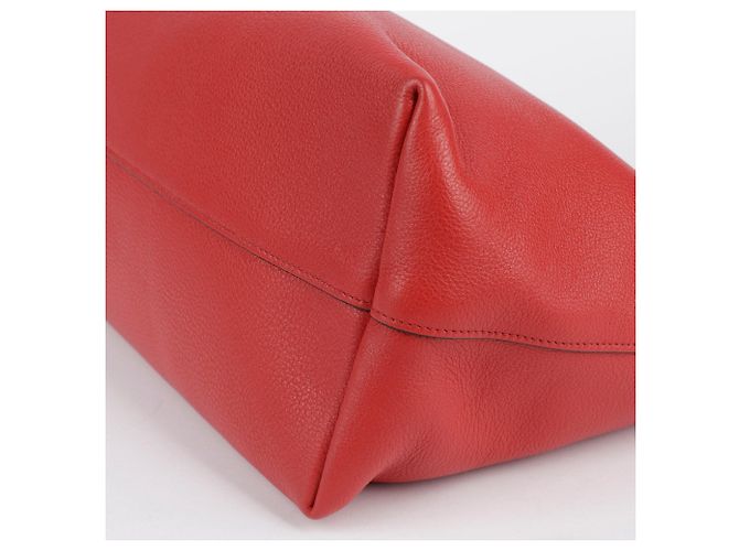Prada Rote Vitello Phoenix Leder Tote und Schultertasche - Ansicht 16
