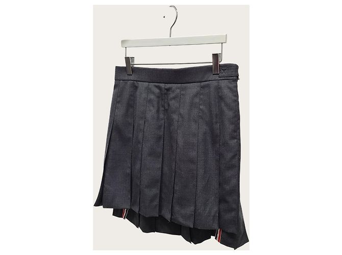 Thom Browne Minirock aus grauem Woll-Twill mit Falten Braun - Ansicht 2