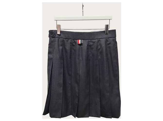 Thom Browne Minirock aus grauem Woll-Twill mit Falten Braun - Ansicht 3