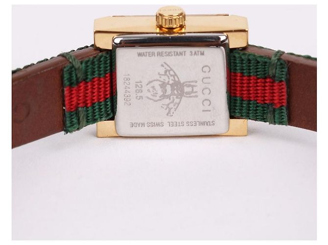 Gucci Reloj de mujer cuadrado con correa de tres líneas chapado en oro Multicolor - vista 8