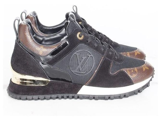Louis Vuitton Sneakers Runaway Gold D'oro - vista 4
