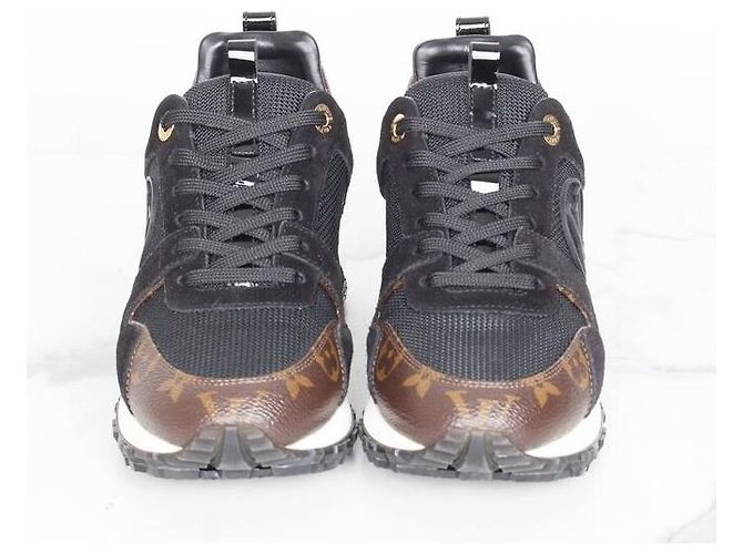 Louis Vuitton Sneakers Runaway Gold D'oro - vista 5