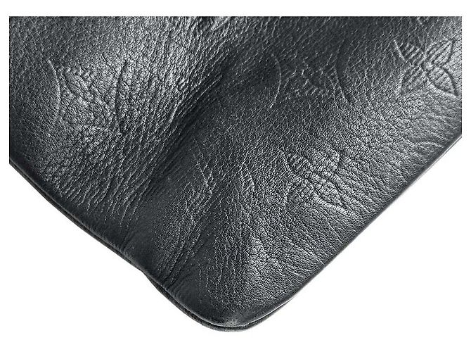 Louis Vuitton Clutch Discovery Nero - vista 4
