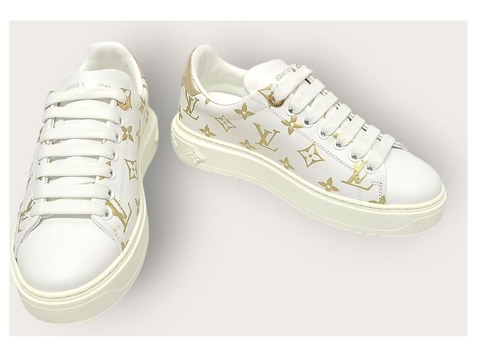 Louis Vuitton Sneakers Timeout con logo in lettere d'oro bianco - vista 3