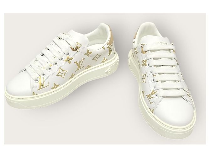 Louis Vuitton Sneakers Timeout con logo in lettere d'oro bianco - vista 4