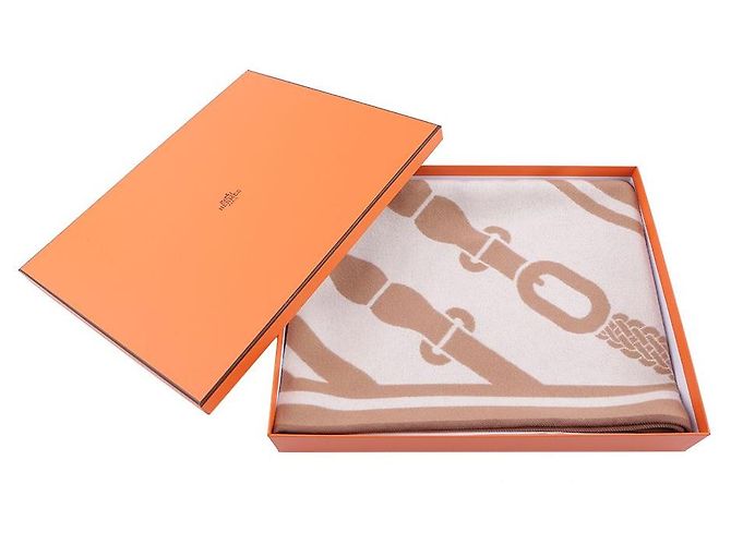 Hermès Zweiseitiger Dreiecksschal Orange - Ansicht 14