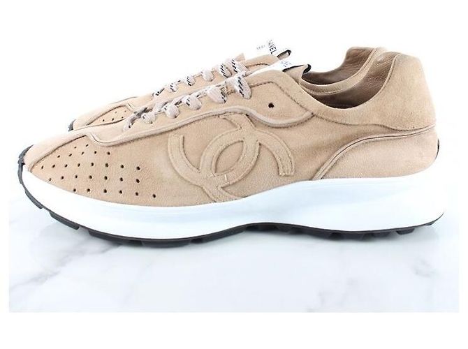 Chanel Sneakers in scamosciato marrone - vista 4