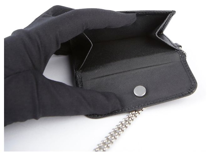Off White Schwarze Ledergeldbörse mit Logo-Kettenriemen - Ansicht 13