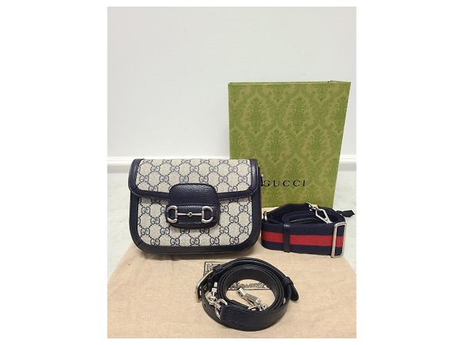 Horsebit 1955 Gucci Mini borsa a tracolla GG Supreme Horsebit blu e beige - vista 8