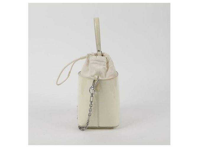 Maison Martin Margiela Pequeño bolso bucket y bolso de hombro en cuero charol blanco - vista 6