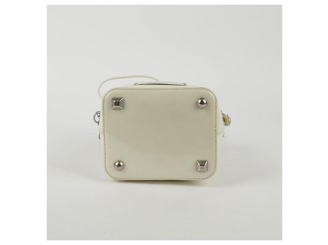 Maison Martin Margiela Pequeño bolso bucket y bolso de hombro en cuero charol blanco - vista 9