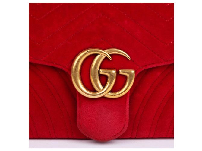Gucci Piccola borsa a tracolla Marmont in scamosciato rosso - vista 3