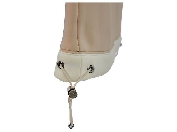 Chanel Conjunto de esquí de lujo Viar para mujer con parche de forro polar logo CC, pantalones de chándal tonos pastel Negro - vista 8