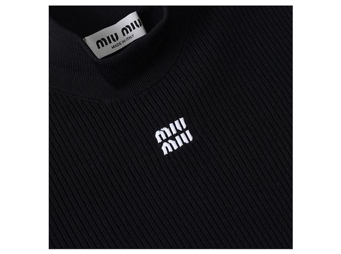 Miu Miu Kurzärmeliger Rollkragenstrickpullover mit Intarsia-Logo für Damen Schwarz - Ansicht 8