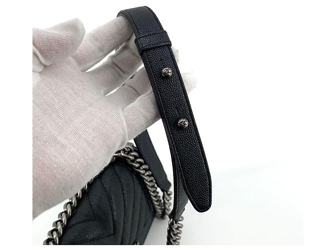 Chanel Borsa a tracolla Boy Bag piccola in caviar chevron Marrone - vista 10