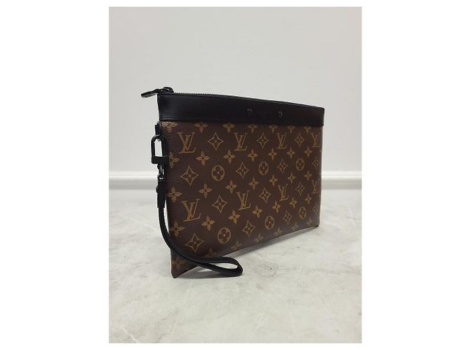 Louis Vuitton Pochette Monogram Tournage con tracolla Marrone - vista 2