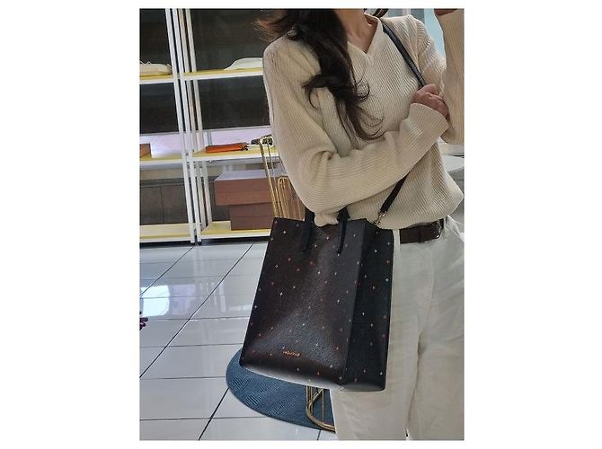Givenchy Vertikaler Saffiano Leder Tote Schulterbeutel Silber - Ansicht 22
