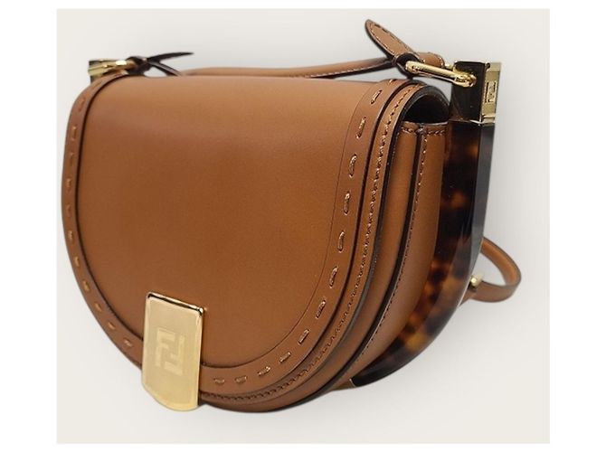 Fendi Borsa a tracolla Moonlight in pelle marrone e tonalità oro - vista 4