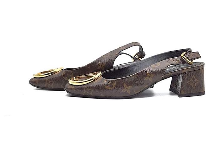 Louis Vuitton Décolleté slingback Monogram Madeleine Marrone - vista 3